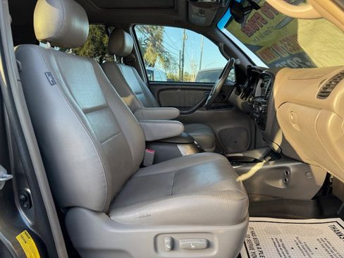 Used 2007 Toyota Sequoia Limited image 17