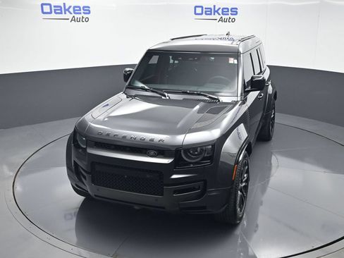 Used 2025 Land Rover Defender 110 AWD/4WD image 49