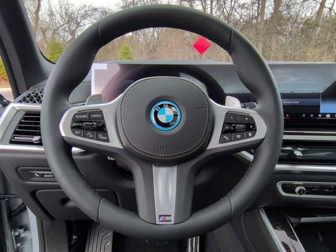 New 2026 BMW X5 xDrive50e image 22