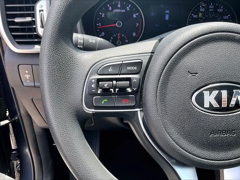 Used 2018 Kia Sportage LX FWD image 22
