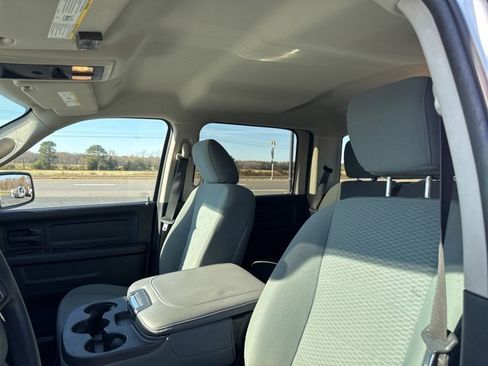 Used 2017 RAM 1500 Express w/ Express Value Package image 19