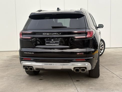 Used 2024 GMC Acadia Denali w/ Super Cruise Package image 6
