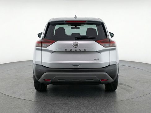 Used 2025 Nissan Rogue SV image 7