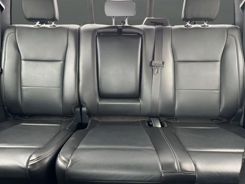 Used 2017 Ford F150 Lariat image 16