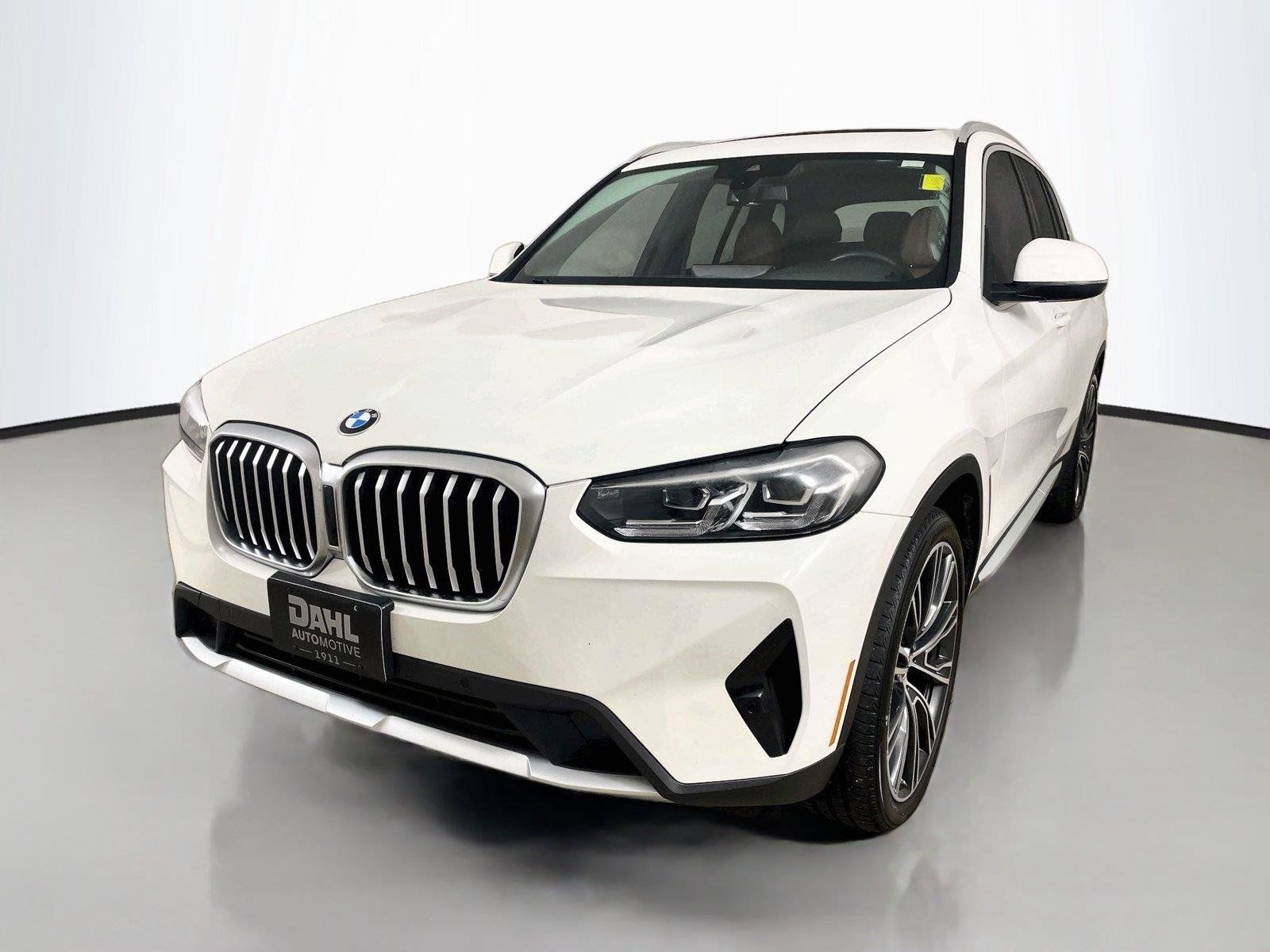 Used 2023 BMW X3 sDrive30i w/ Premium Package RWD image 4