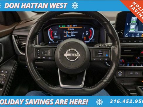 Used 2022 Nissan Rogue Platinum w/ Head-Up Display Package image 6