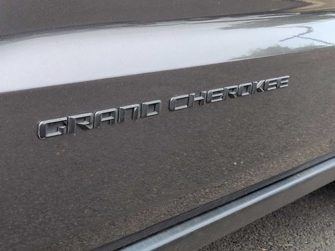 Used 2015 Jeep Grand Cherokee Limited AWD/4WD image 13