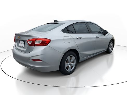 Used 2016 Chevrolet Cruze LS image 6