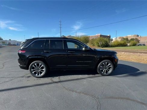 Used 2023 Jeep Grand Cherokee Overland image 9