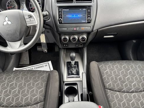 Used 2024 Mitsubishi Outlander Sport ES AWD/4WD image 16