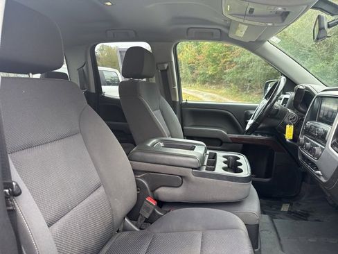 Used 2019 GMC Sierra 1500 SLE w/ SLE Value Package image 45