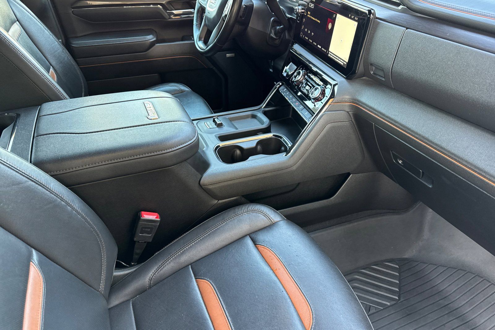 Used 2024 GMC Sierra 2500 AT4 w/ Max Trailering Package AWD/4WD image 16