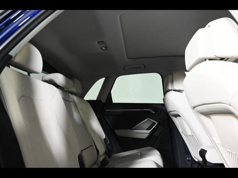 Certified 2025 Audi Q3 2.0T Premium w/ Convenience Package AWD/4WD image 17