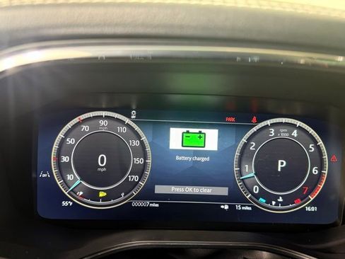 Used 2025 Jaguar F-PACE R-Dynamic S image 18