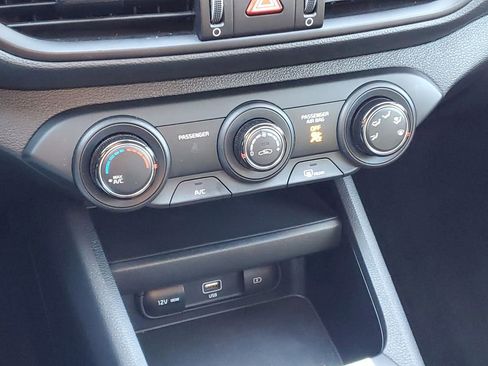 Certified 2024 Kia Forte LXS w/ LXS Technology Package image 20