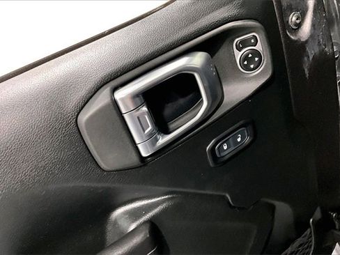 Used 2020 Jeep Wrangler Unlimited Sport image 36