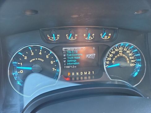 Used 2013 Ford F150 XLT w/ Luxury Equipment Group image 17