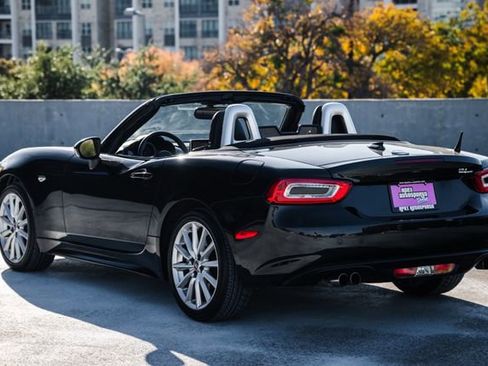 Used 2017 FIAT 124 Spider Lusso image 69