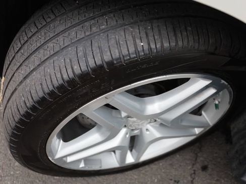 Used 2013 Mercedes-Benz GL 550 4MATIC image 69