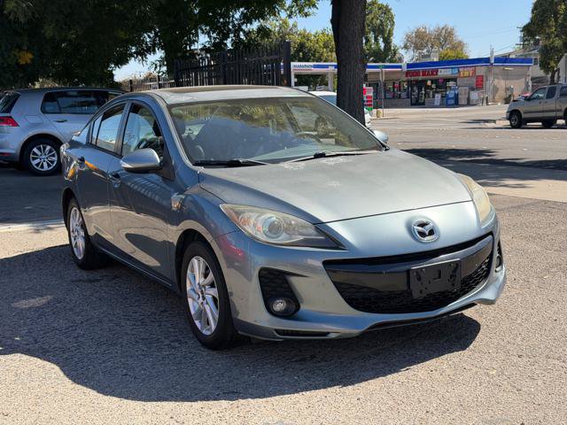 Used 2013 MAZDA MAZDA3 i Grand Touring FWD image 3