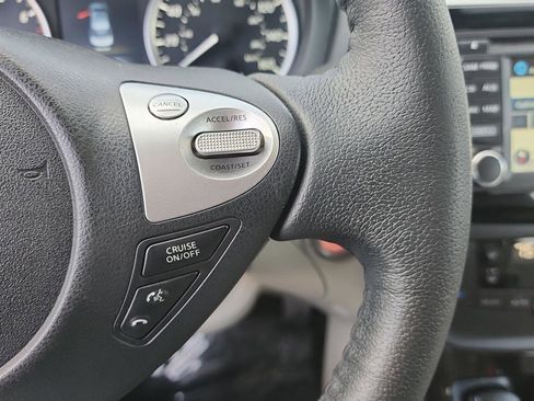 Used 2017 Nissan Sentra SL image 16