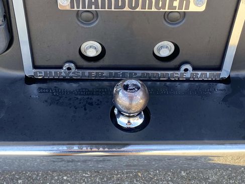 Used 2024 RAM 1500 Classic SLT image 10