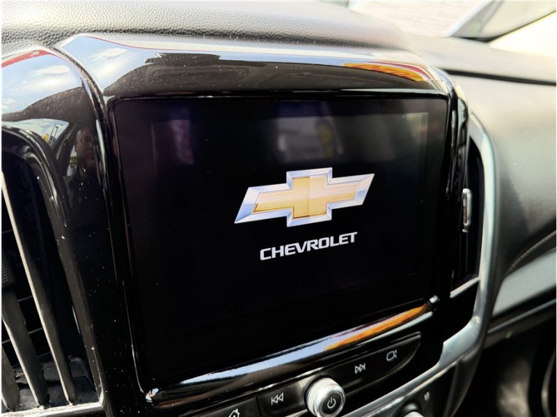 Used 2020 Chevrolet Traverse Premier FWD image 46