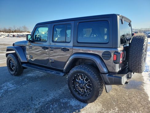 Used 2020 Jeep Wrangler Unlimited Sahara w/ Cold Weather Group image 7