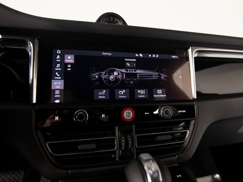 New 2026 Porsche Macan S image 21