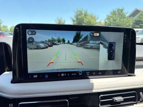 New 2026 Lincoln Aviator AWD image 31