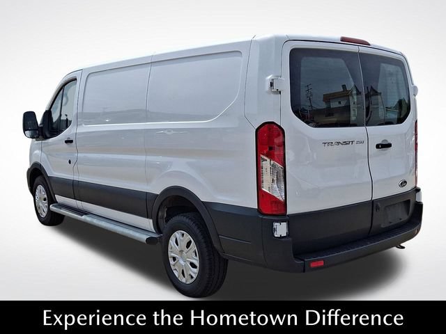 Used 2025 Ford Transit 250 Low Roof w/ Exterior Upgrade Package RWD image 4