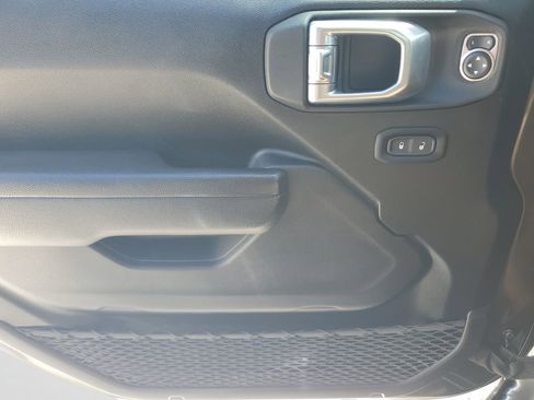 Used 2022 Jeep Gladiator Sport AWD/4WD image 20