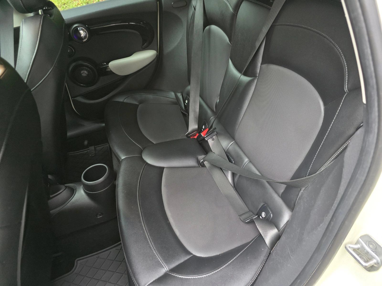 Used 2016 MINI Cooper S FWD image 18
