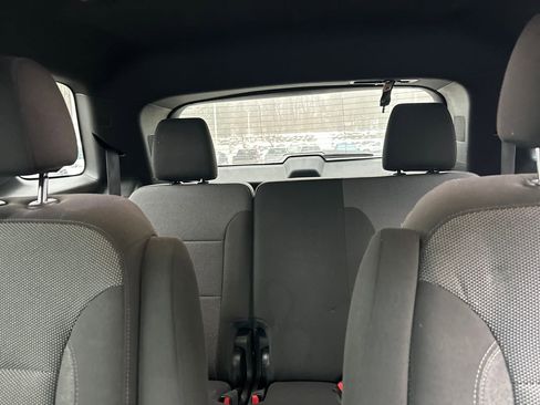 Certified 2023 Chevrolet Traverse LT image 23