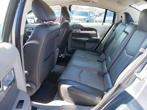 Used 2007 Chrysler Sebring Limited w/ Luxury Group FWD image 16