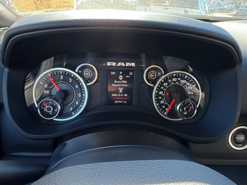 Used 2024 RAM 2500 Big Horn w/ Bed Utility Group image 29