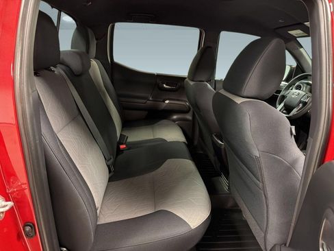 Used 2021 Toyota Tacoma TRD Sport RWD image 31