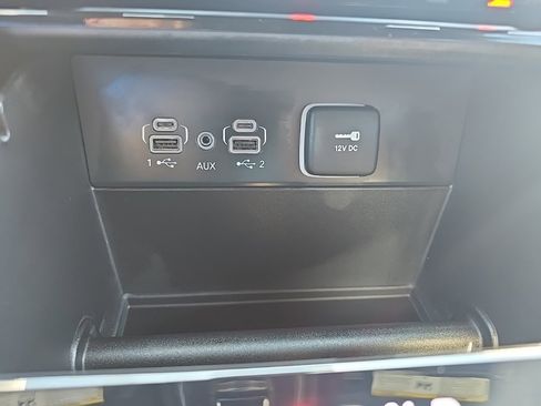 New 2025 Jeep Grand Cherokee Limited w/ Black Appearance Package image 37