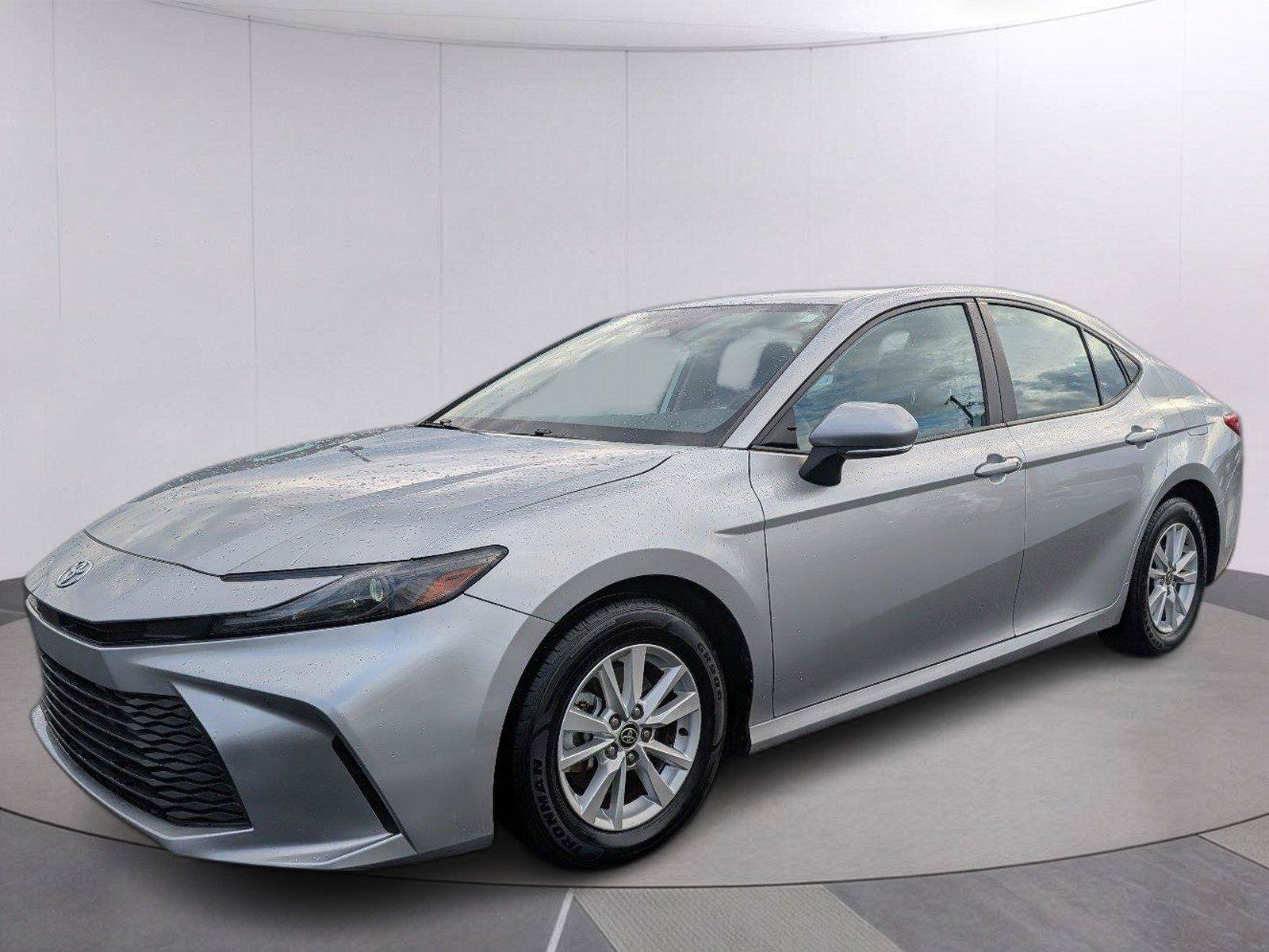 Used 2025 Toyota Camry LE FWD image 1