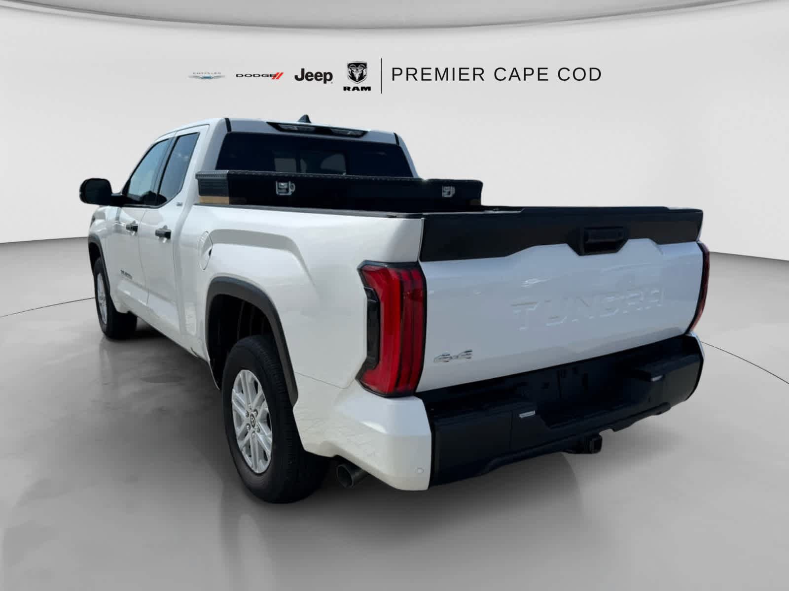 Used 2023 Toyota Tundra SR5 w/ SR5 Convenience Package AWD/4WD image 6