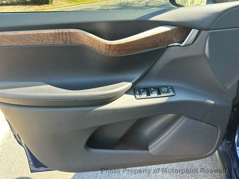 Used 2021 Tesla Model X Long Range image 9