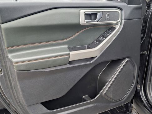 Used 2022 Ford Explorer Timberline image 13