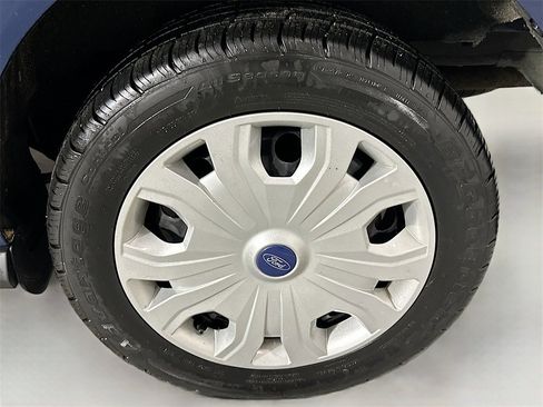 Used 2019 Ford Transit Connect XLT image 28