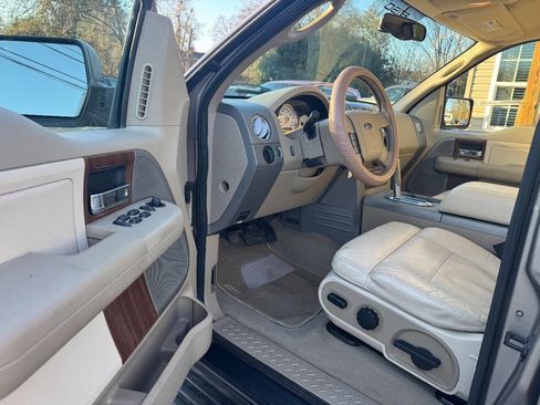 Used 2004 Ford F150 Lariat image 24