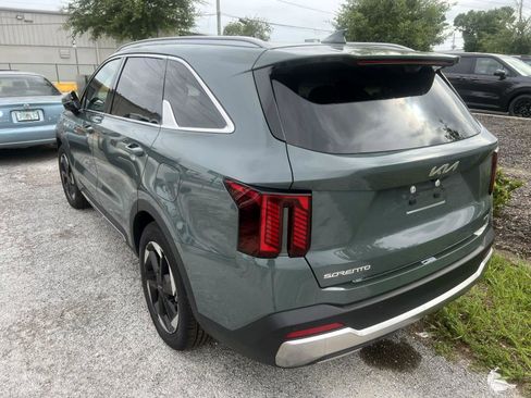 Used 2025 Kia Sorento SX Prestige AWD/4WD image 8