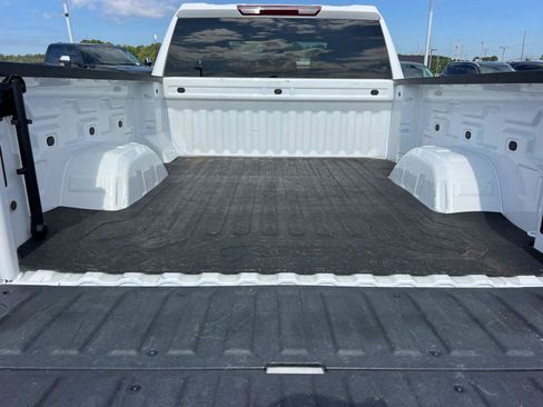 Used 2022 GMC Sierra 1500 SLE RWD image 18