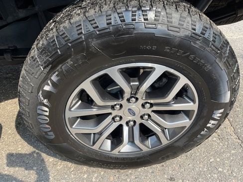 Used 2022 Ford F150 Lariat image 13