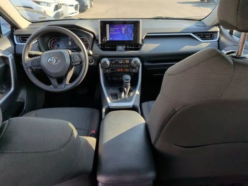 Used 2025 Toyota RAV4 XLE FWD image 25