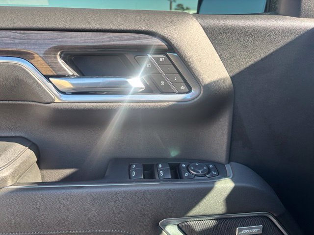 Used 2025 Chevrolet Silverado 1500 LTZ w/ LTZ Premium Package AWD/4WD image 19