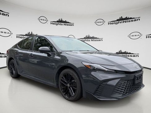 Used 2025 Toyota Camry SE w/ Convenience Package AWD/4WD image 5